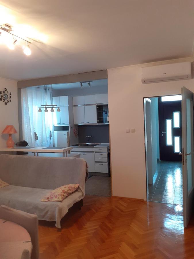Apartman Danijela Zagorje ภายนอก รูปภาพ