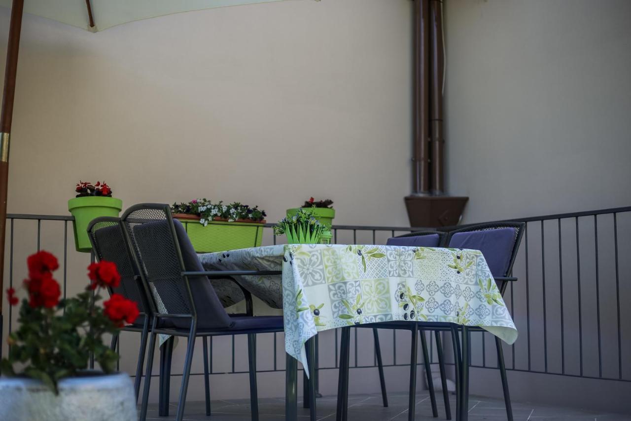 Apartman Danijela Zagorje ภายนอก รูปภาพ