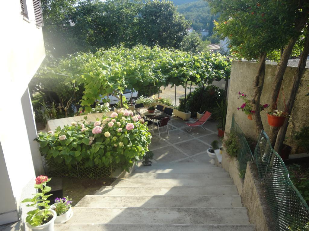 Apartman Danijela Zagorje ภายนอก รูปภาพ